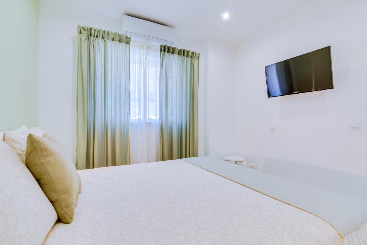 Faro: Casa Trevo Com Terraco Bbq Βίλα Εξωτερικό φωτογραφία